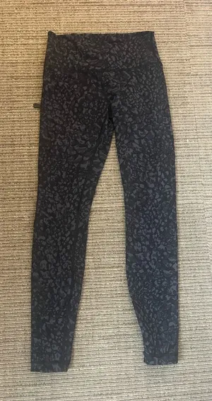 Lululemon Women's Black Patterned Leggings thumbnail 1