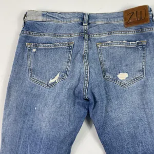 Zara Woman Jeans Womens 4 Blue Distressed Slim Tapered Crop Denim Medium‎ Wash thumbnail 4