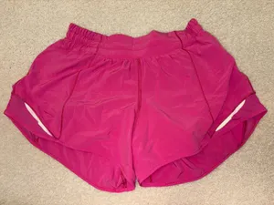 Lululemon Shorts Hotty Hot 2.5" Pink Sonic thumbnail 1