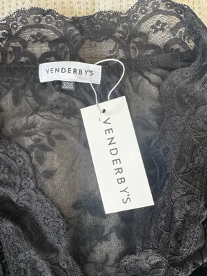 Venderby’s black lace long sleeve Size XS thumbnail 3
