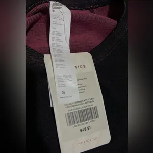 320 Fabletic | NWT Black Aisley Seamless Long Sleeve Crop Top (Size S) thumbnail 10