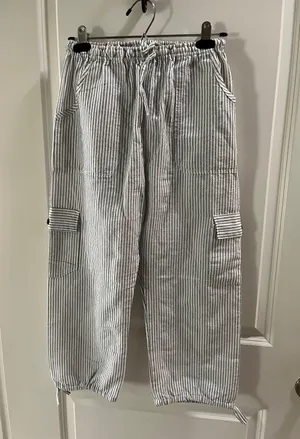 Extra Small White Pinstripe Linen Pants Size XS thumbnail 1