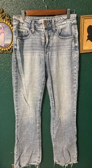 BKE Billie Slim Fit High Rise Bootcut Leg Light Jeans Sz 28 thumbnail 1