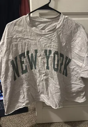 Brandy Melville Crop thumbnail 1