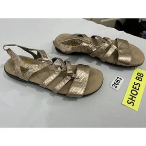 Womans Life Stride Simply Comfort Size 8 Strappy Open Toe Sling Back Gold Sandal thumbnail 2