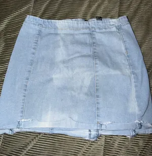 Forever 21 Denim skirt thumbnail 1
