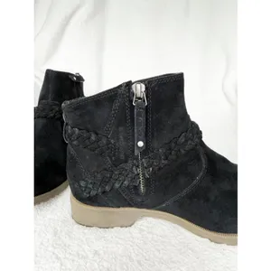 Teva De La Vina Woman’s Size 7 Black Suede Braided Ankle Boots thumbnail 7