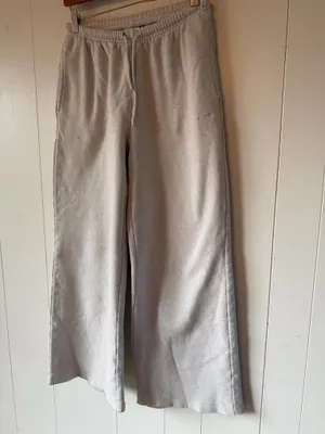 Aritzia Cozy Fleece Mega Flutter Sweatpants Heather Cloud White XS thumbnail 3