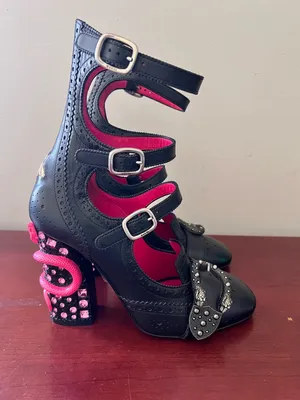 NEW Gucci Queercore Crystal Embellish Brogue Snake Heel Pumps Size 38.5 RARE thumbnail 9