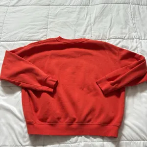 H&M‎ Sweater Womens Medium Red Wisconsin Football Embroidered Crew Neck thumbnail 7