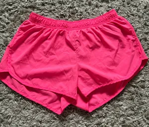 Old Navy Active Shorts thumbnail 1