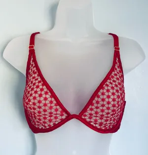 Victoria's Secret Bra Unlined NWOT Red Semi Sheer 36C Valentine's thumbnail 1