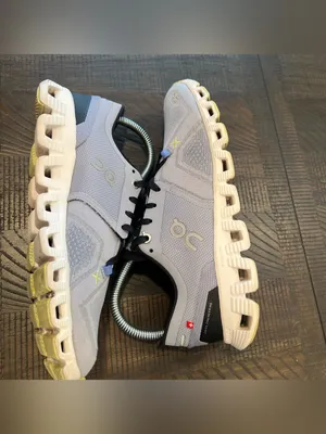 On Cloud X 3 athletic shoes gray/purple 7 women thumbnail 7