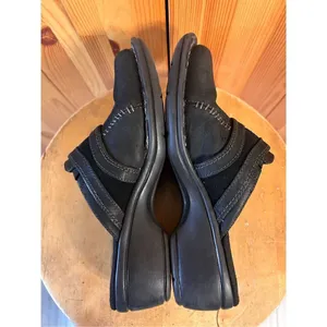 Clark’s Artisan 62387 Mill River Black Slip On Mule shoes Women's US Size 7 M thumbnail 6