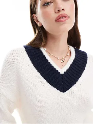 Abercrombie & Fitch Womens Merino Wool Chunky V Neck Sweater Ivory Navy Blue Xl thumbnail 1