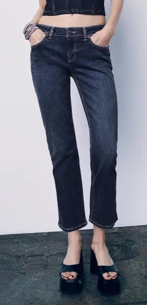 Zara Jeans Cropped Low Rise Flare Dark Wash Blue Stretch Slim Fit Women's Size 2 thumbnail 1