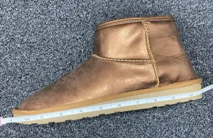 Arizona Jeans bronze brown foil mini ugg boots ankle shearling lined 7.5 thumbnail 15
