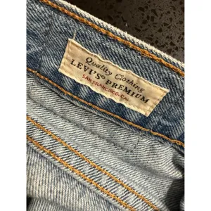 Levis Premium 501 Original Cutoff Shorts Light Wash Distressed‎ Blue 25 thumbnail 4