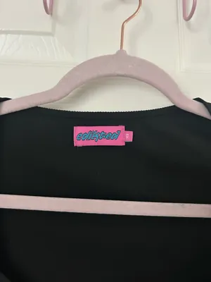 Edikted V-Neck Katia Top thumbnail 4