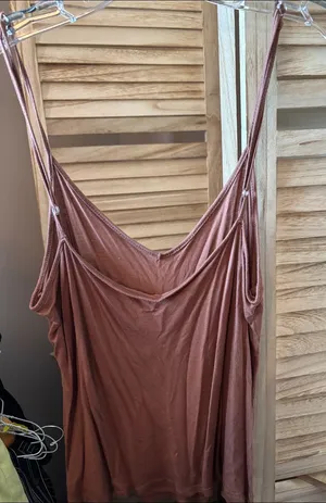 Adjustable Strap V thumbnail 1