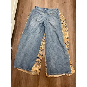 We The‎ Free Wide Leg Boho Paisley Print Jeans Size 31 thumbnail 3