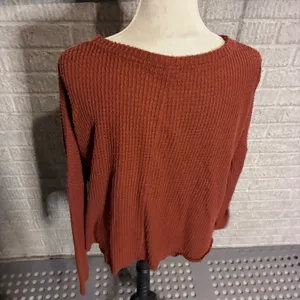 Out‎ From Under Urban Outfitters Rust Orange Waffle Knit Button Henley Top XS/S thumbnail 3
