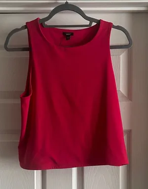 Express New Women's Sleeveless Crewneck Tank in Bright Fuchsia thumbnail 1