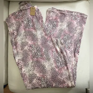 Skims NWT Long Sleep Pajamas SET Bloom Mini Multi Animal Size XS thumbnail 7