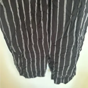 Abercrombie & Fitch Pinstripe Jumpsuit Belted V-Neck Short Sleeve XS Black thumbnail 6