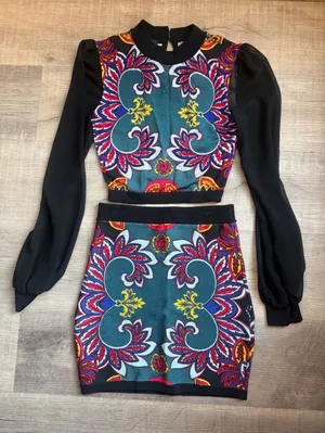 Bebe Two-Piece Floral Print Crop Top & Mini Skirt Set Women's XS thumbnail 1