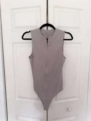 Abercrombie & Fitch Soft A&F Rib Gray Bodysuit Zip Deep Plunge Neck Medium thumbnail 2