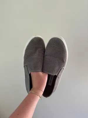 Steve Madden Slip-Ons thumbnail 2