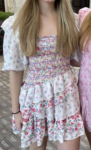 Dress thumbnail 1