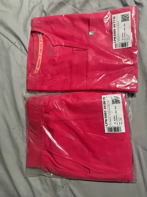 Fabletics Scrub Set thumbnail 2
