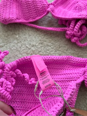 SKIMS Limited Edition Pink Crochet Bikini thumbnail 3