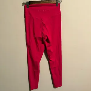 Balance Athletica Cloud Pants Rubidium Pink Raspberry- Size Medium thumbnail 3
