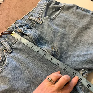 502 Levi's Light Wash 100% Cotton Low Rise Relaxed Fit Jeans Size 12 / 32 Large thumbnail 11
