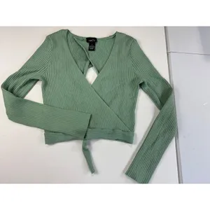 rue21 Sage Green Ribbed Knit Wrap Top Open Back‎ Long Sleeve Crop Top thumbnail 2