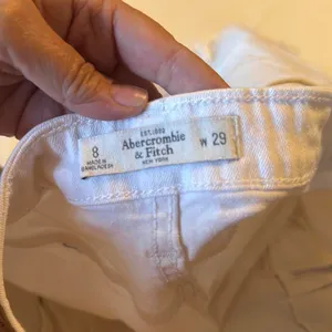 Abercrombie and Fitch‎ White denim Skirt Women's Size 8 thumbnail 5
