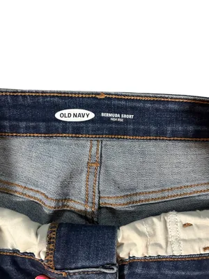 Old Navy Women’s Size 14 High Rise Bermuda Denim Shorts Cuffed Dark Wash thumbnail 3