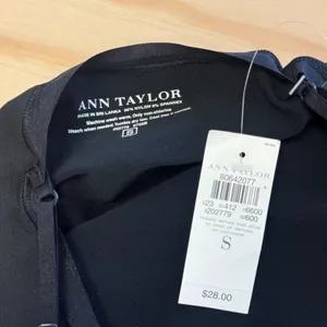 NWT Ann Taylor Seamless Camisole Adjustable Strap Tank Top 80642077 Small Black thumbnail 4