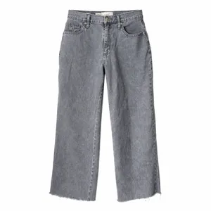 Universal Thread Gray Wash High Rise Relaxed Wide Leg Jeans thumbnail 4