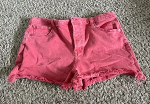 GAP Denim Women's Cutoff Shorts Red‎ Frayed Hem Mid Rise Size 32R thumbnail 1