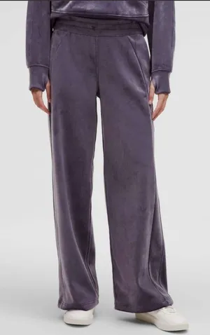 Lululemon Scuba Mid-Rise Wide-Leg Pant *Velvet Nightfall thumbnail 1