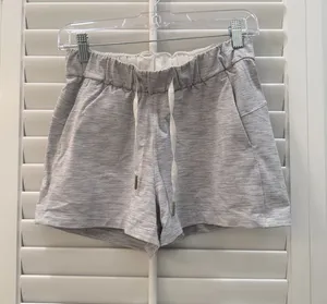 Lululemon Athletic Shorts Size 4 Gray Heathered Drawstring thumbnail 1