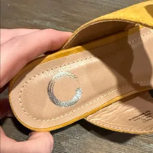 Journee‎ Collection Telulah Yellow Bow Mule Slip-On Flats Size 5.5 NIB thumbnail 10
