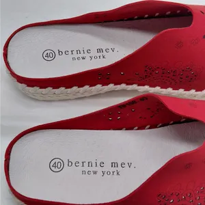 Bernie Mev Womens Mules Sneakers Size 40 Red Slip On Comfort Walking Travel Shoe thumbnail 5