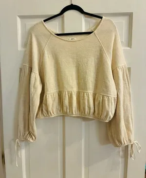 Women’s Aerie Brand Cream Peplum Pullover Top Size Medium Oversized thumbnail 1