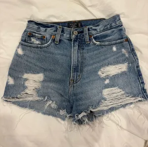 Abercrombie High Rise Shorts thumbnail 1