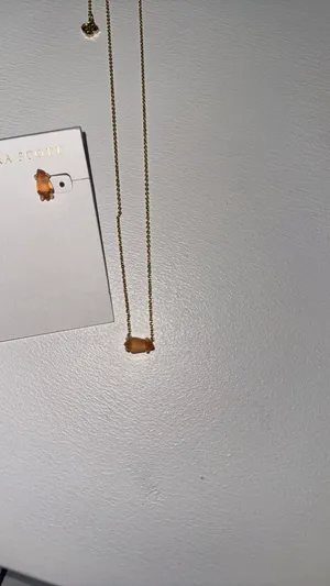 Kendra Scott Necklace and earrings thumbnail 6